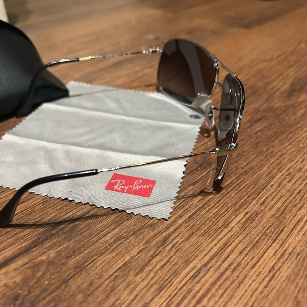 Ray-Ban Pilot 3267 sunglasses silver frames with gray gradient tinted lenses - Picture 6 of 16